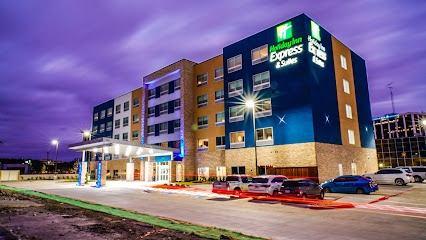 Holiday Inn Express & Suites Dallas Market Ctr – Love Field, an IHG Hotel